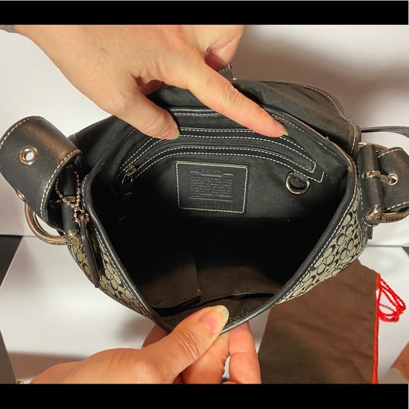 Coach logo’d short shoulder bag/matching wallet - Picture 6 of 7